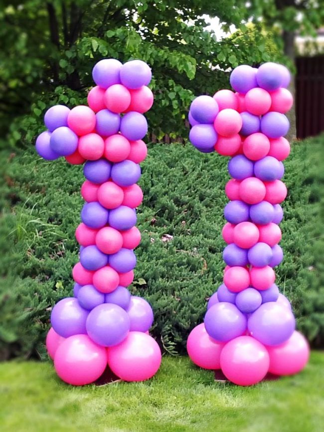 Balónkové číslo z růžových a fialových pastelových balónků vhodné na party pro dívky